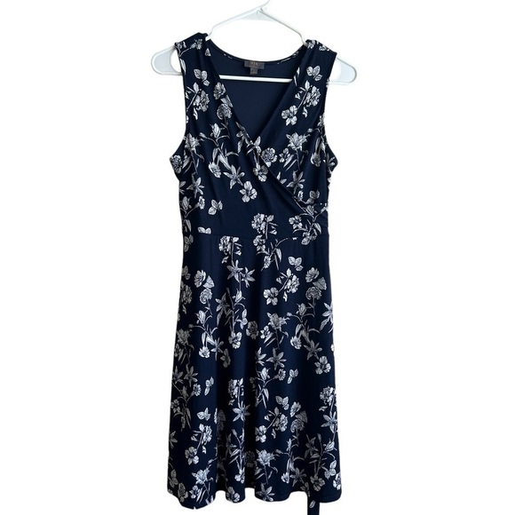 Mix Floral Dress • Used • Size: Small - Picture 1 of 6